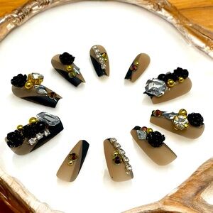 24 Piece 3D Press-On Oval Nail Set - Medium Length Black Rose & Rhinestone